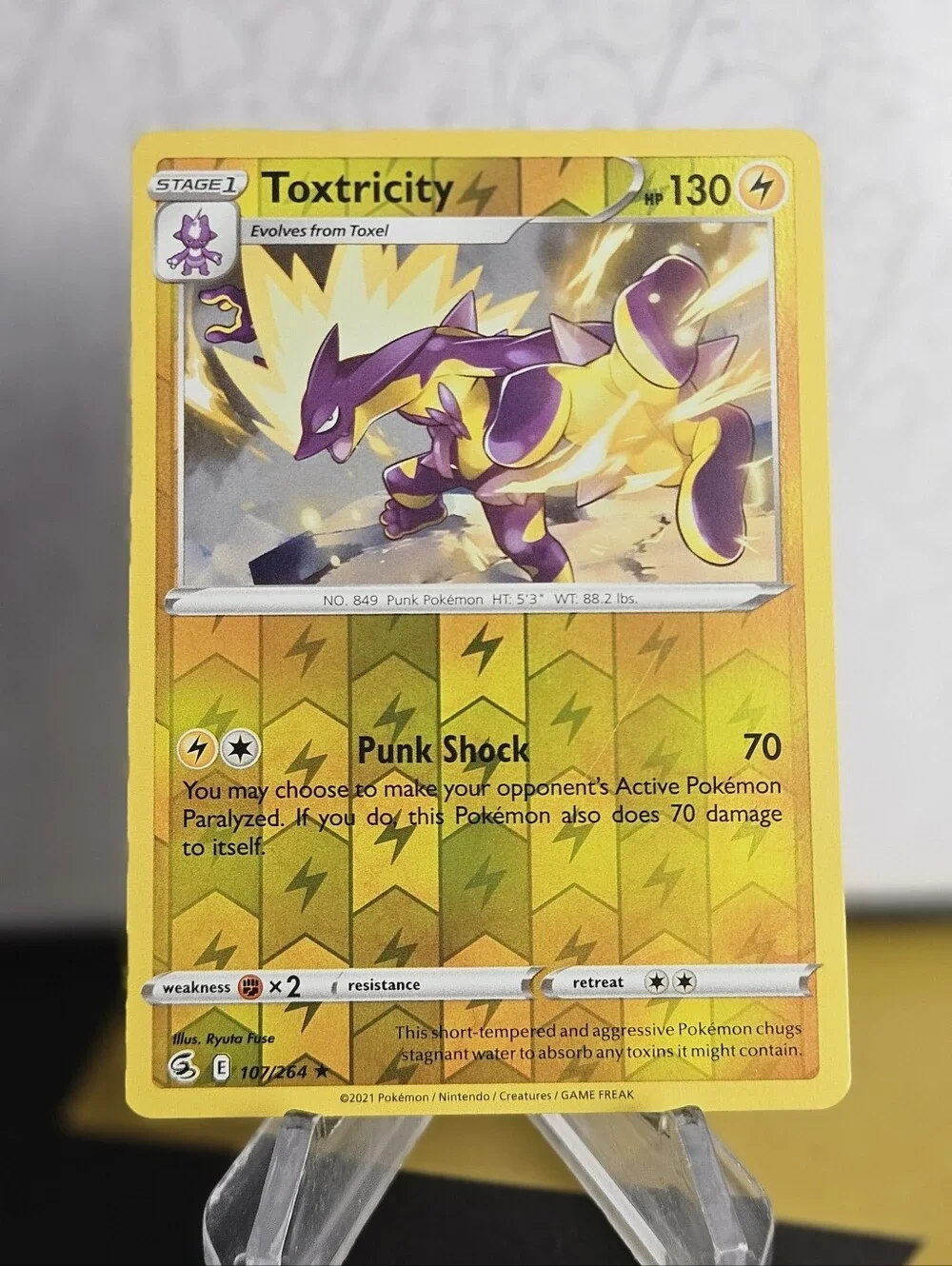 Toxtricity 107/264 Pokemon TCG Reverse Holo Rare